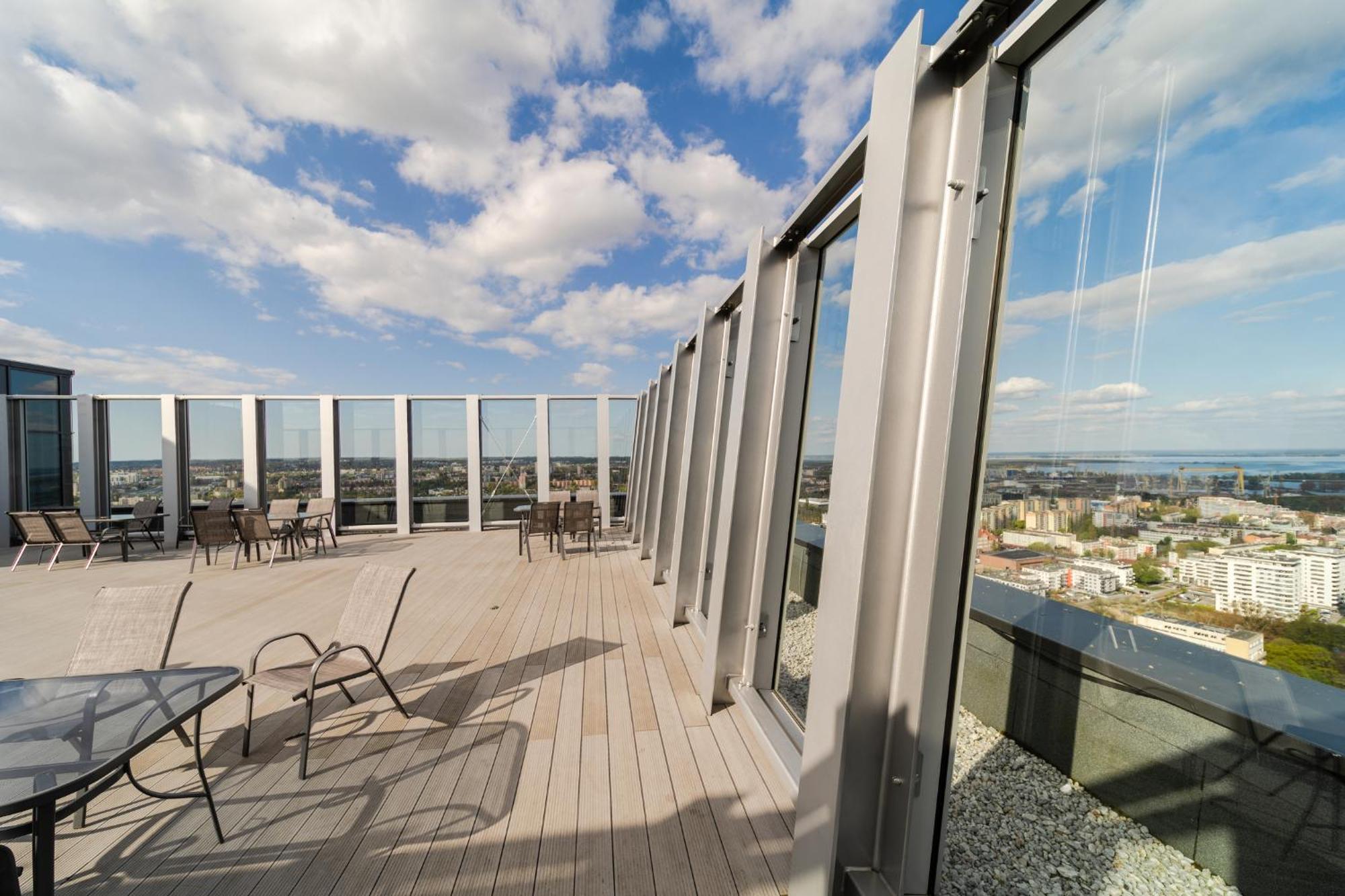 Apartment Hanza Tower No. 530 - 5th Floor, Balcony, Swimming Pool
